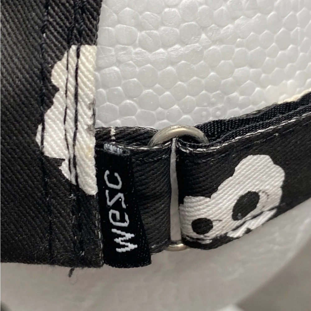 Wesc Han’s Poppy Patterned Black and White strapback cap - hat - Picture 4 of 10